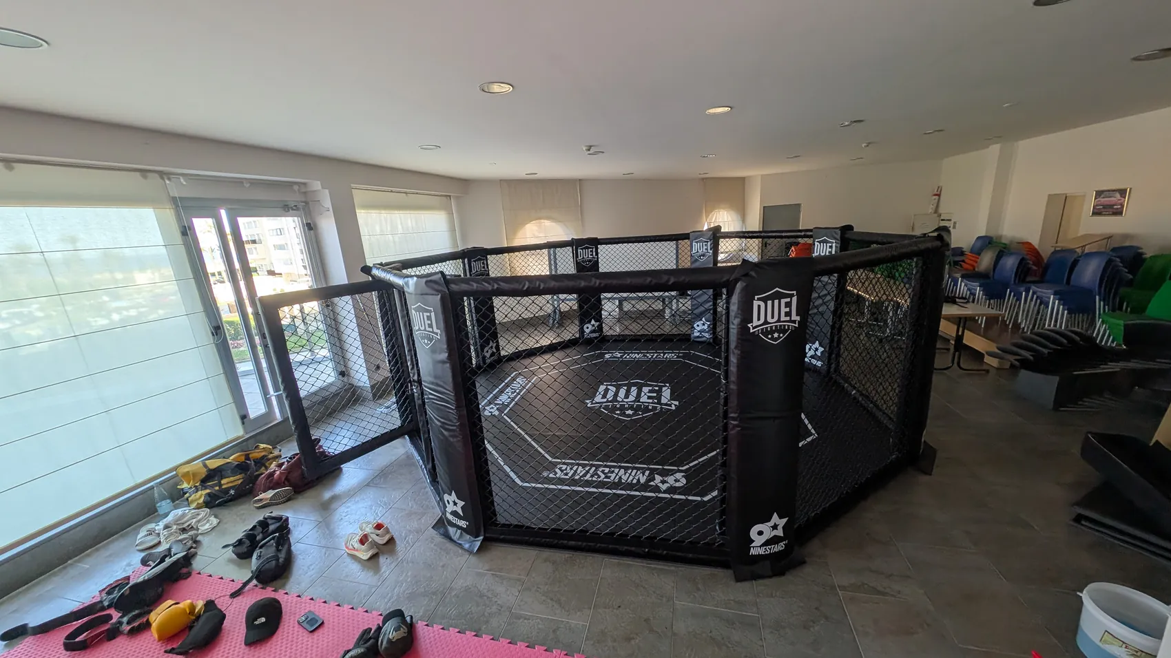 Cage au Sol Duel Fighting